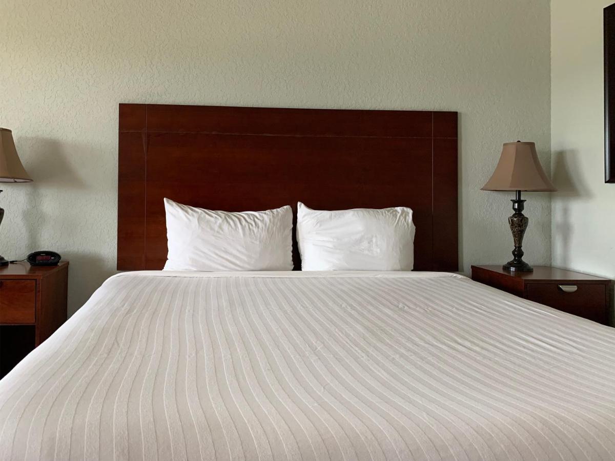 Oyo Hotel Pearsall I-35 West Dış mekan fotoğraf