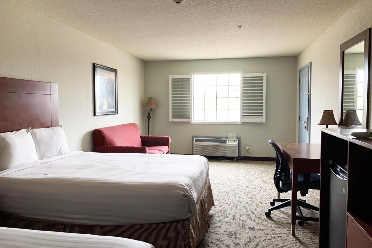 Oyo Hotel Pearsall I-35 West Dış mekan fotoğraf