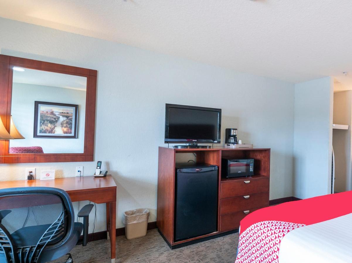 Oyo Hotel Pearsall I-35 West Dış mekan fotoğraf