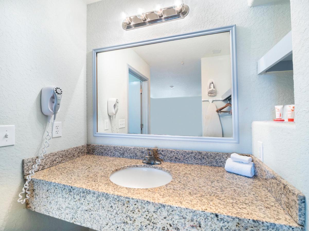 Oyo Hotel Pearsall I-35 West Dış mekan fotoğraf