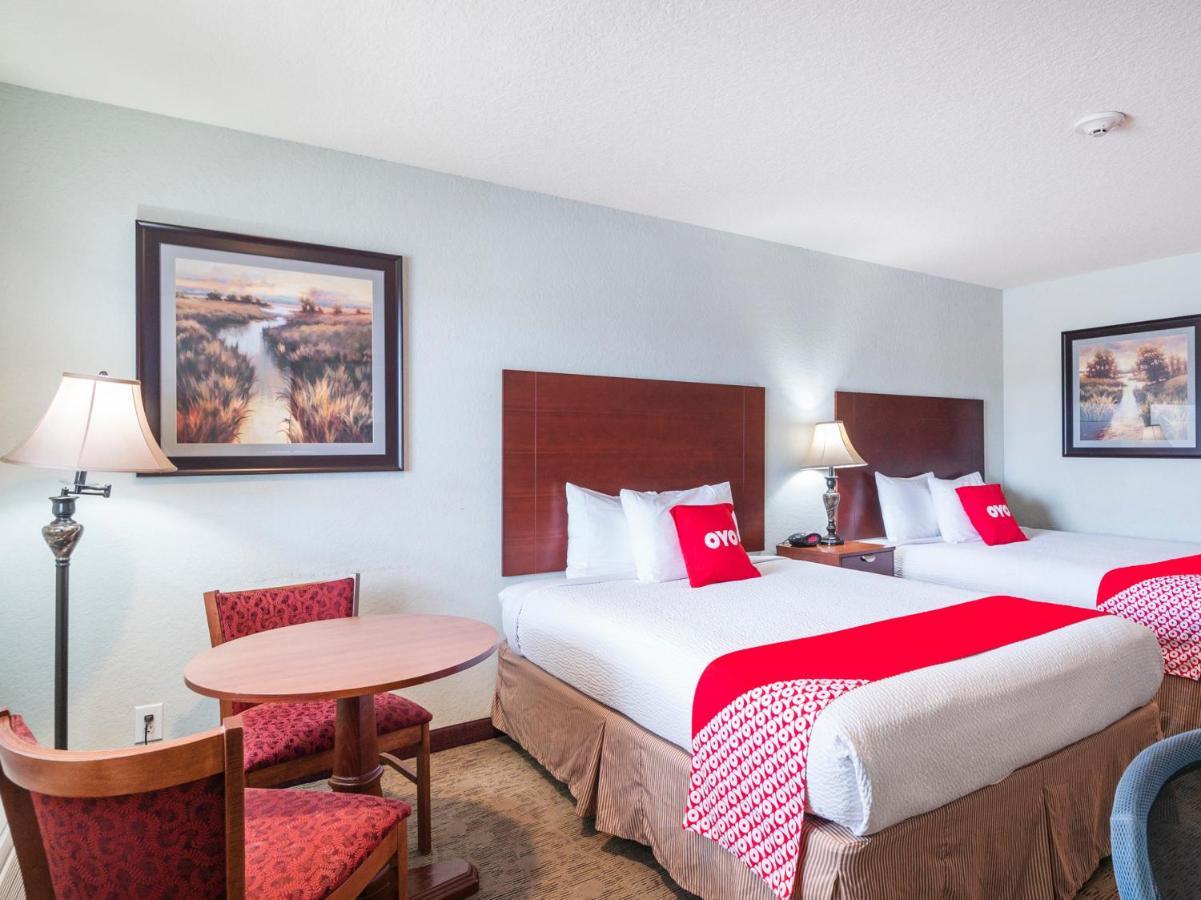Oyo Hotel Pearsall I-35 West Dış mekan fotoğraf