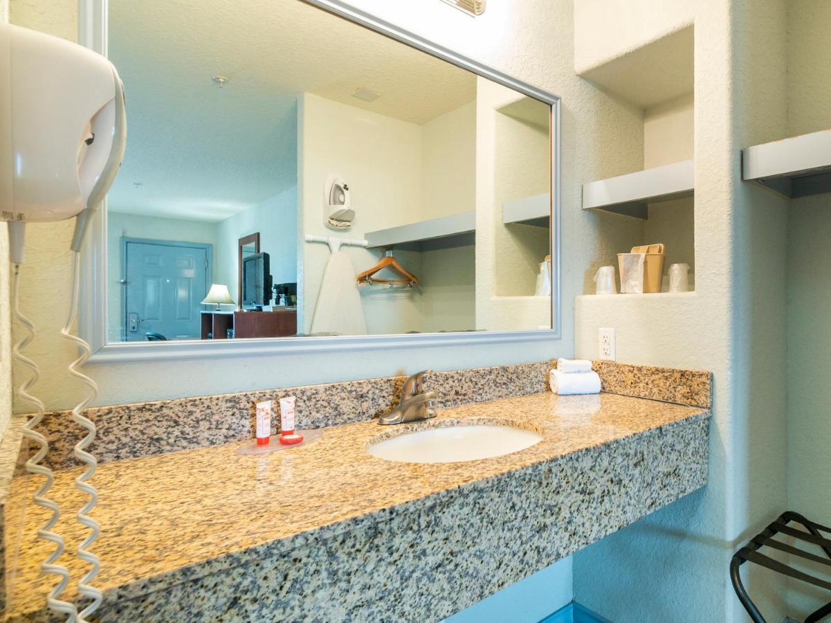 Oyo Hotel Pearsall I-35 West Dış mekan fotoğraf